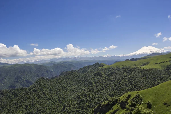 Yüksek Elbruz Dağı — Stok fotoğraf