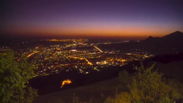 Vackert Panorama Från Höjden Kvällen Staden Solnedgång — Stockvideo