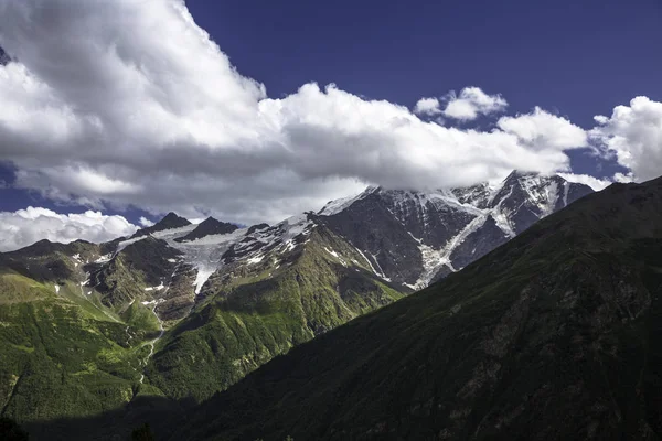 Hegyi Táj Gyönyörű Panoráma Magas Hegyekben Észak Kaukázus Jellege — Stock Fotó