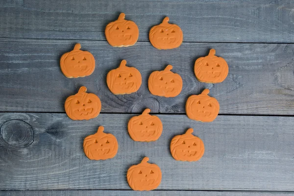 Cadılar Bayramı gingerbread fondan çerezleri farklı dekorasyon ile