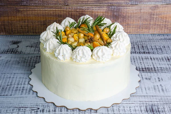 Zachte roomkaas cake met anijs en kumquat — Stockfoto