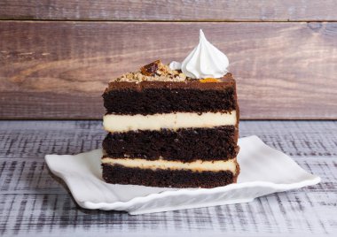 Çikolatalı Krem Peynir pasta ile tuzlu karamel ve sadece havaya uçurdu