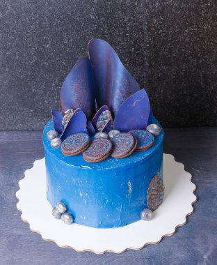 çikolata büküm kek kurabiye ve yaban mersini