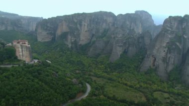 rousanou kutsal Manastırı