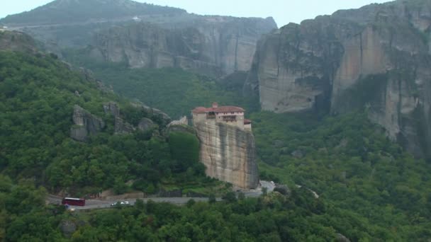 Das heilige Kloster von Rousanou — Stockvideo