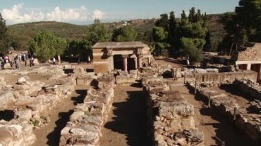 Antik Yunan şehir Knossos bakan görünümü