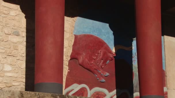 Laddning Bull fresco i Knossos. Crete — Stockvideo