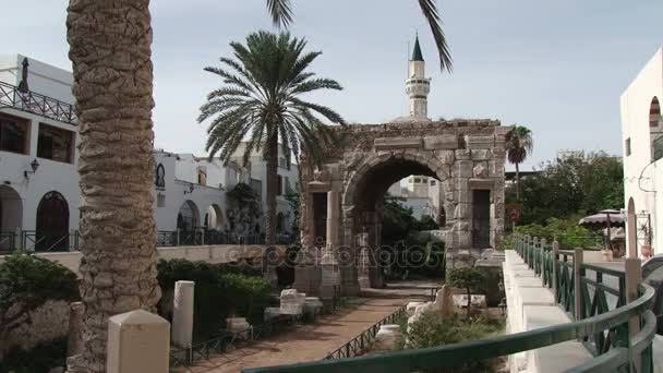 El Arco de Marco Aurelio en la medina de Trípoli , — Vídeos de Stock