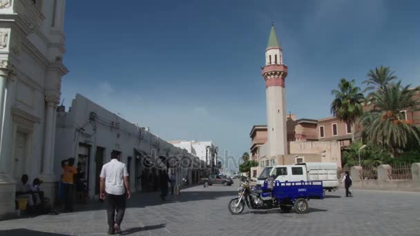 트리폴리에서 메디 나의 마음에 작은 모스크. — 비디오