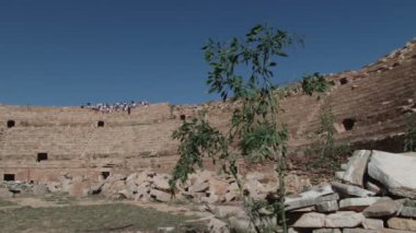 Genelinde amfitiyatro Leptis Magna, pan. Libya