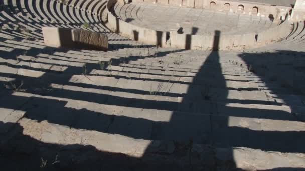 Tilt rodó el teatro de Leptis Magna, Libia — Vídeo de stock