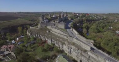 Kamianets-Podilsk kaleden hava kamera sinekler