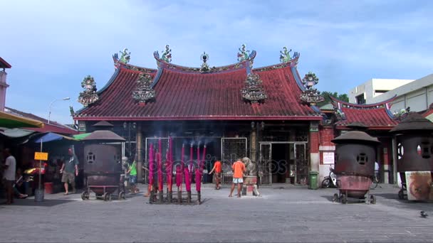 El templo de Kuan Im Teng en Penang — Vídeo de stock