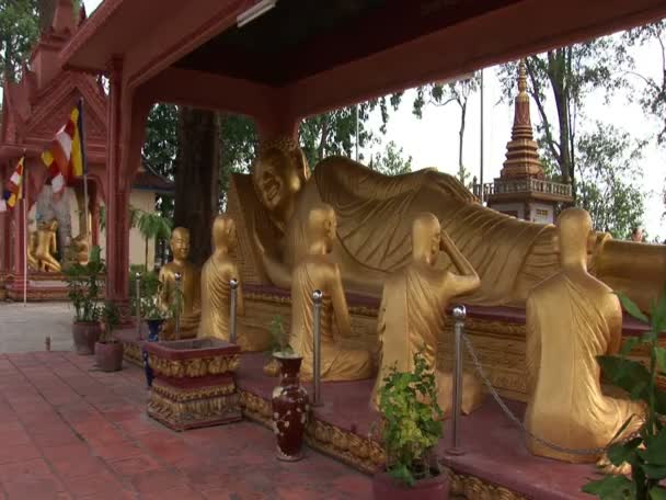 The Wat Krom Buddhist Temple — Stock Video