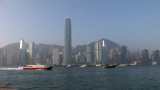 Amanhecer no porto de Hong Kong olhando de Kowloon — Vídeo de Stock