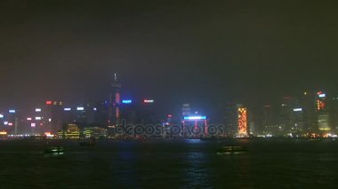 Geceleyin Hong Kong silueti