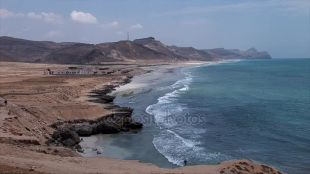 The coastline of Jebel Qamr in Oman — Stock Video