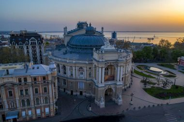 Odessa Opera üzerinde gündoğumu havadan görüntü 
