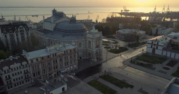 Amplo Clipe Aéreo Teatro Praça Ópera Odessa Câmara Sobe Para — Vídeo de Stock