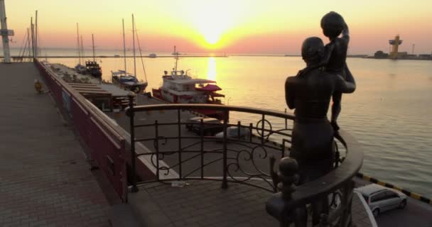 Drone Flies Low Level Statue Seafarers Odessa Cruise Terminal Ukraine — Stock Video