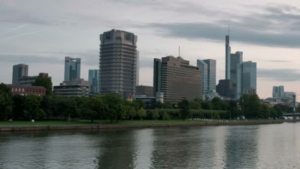 Statisk Tidlig Morgen Klip Frankfurt Skyline Floden Main – Stock-video