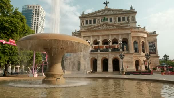 Ευρεία Στατικό Πλάνο Της Alte Oper Όπερα Της Στη Φρανκφούρτη — Αρχείο Βίντεο