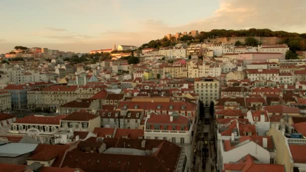 Pohled Centrální Lisabon Hrad Sao Jorge Pozadí Během Zlaté Hodiny — Stock video