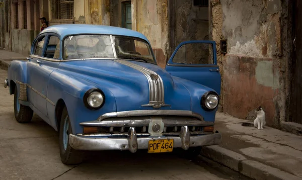 Coche Clásico Malecón Cuando Crucero Llega Havan Cuba — Foto de Stock