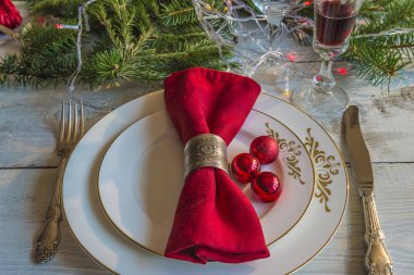 rustik beyaz backg Noel akşam yemeği için Festival yer ayarı