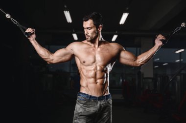 adam ağırlık eğitim spor salonu ekipman spor kulübü ile