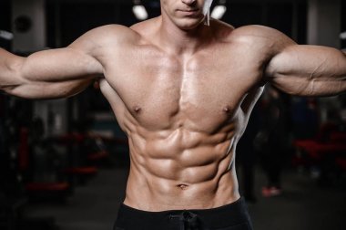 genç adam tren spor salonu sağlık yaşam tarzı seksi beyaz Ma