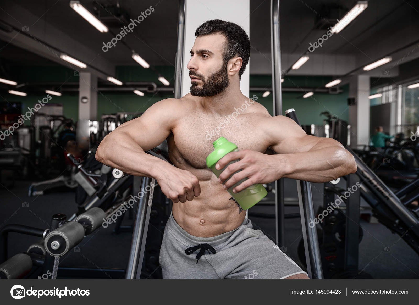 fitness nahé modelyčierna mama trubice