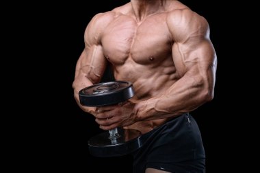 Diyet eğitim kas pompalama yakışıklı güç atletik erkek