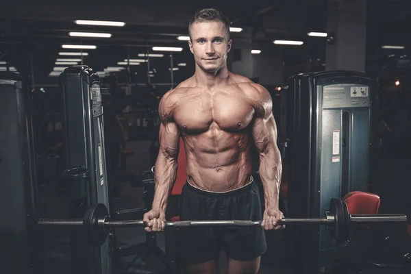 Красива сила спортсмена на дієті тренування накачування м'язів — стокове фото