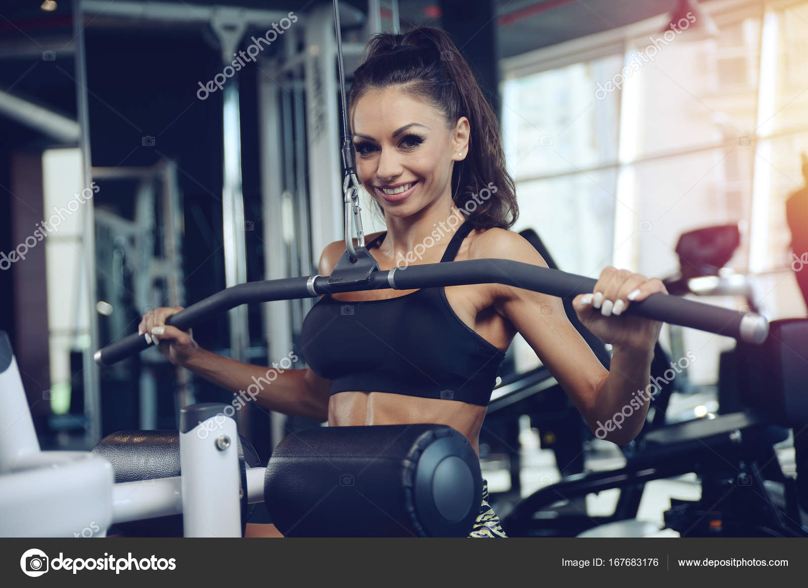 Condition physique sport et gens concept femme sportive 