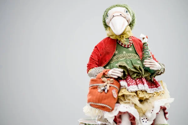 Porzellan Ton Vogel weiße Weihnachtsjacke Puppe — Stockfoto