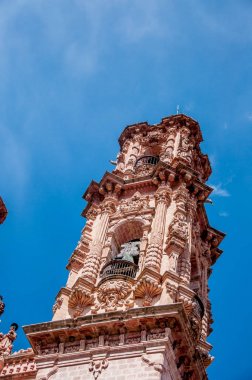 Santa Prisca kilisesinde Barok Spire
