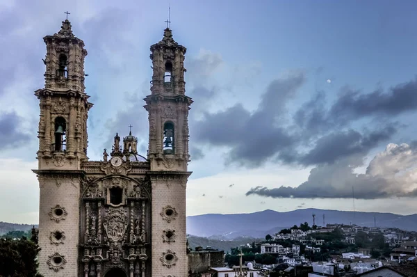 Fachada barroca de la iglesia de Santa Prisca —  Fotos de Stock