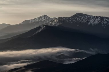 güzel dağ manzarası.