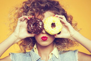 genç kadın yüzü çörek için 