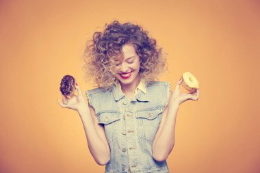 genç kadın yüzü çörek için 