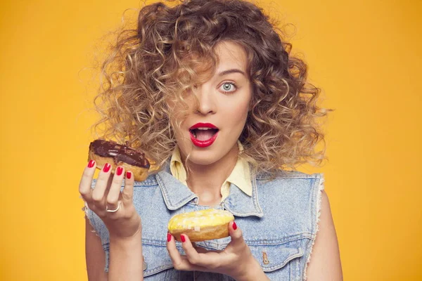 genç kadın yüzü çörek için 