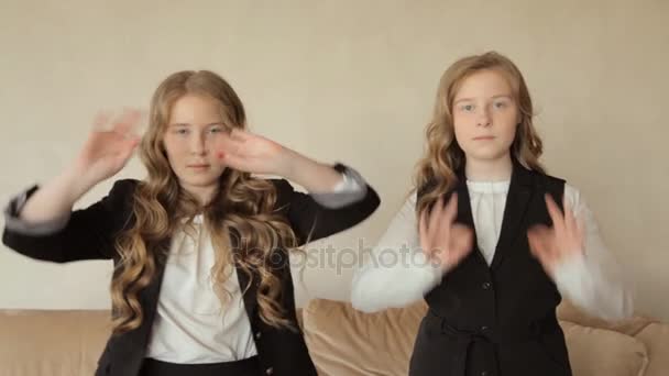 Sisters depict pilots — Stock Video