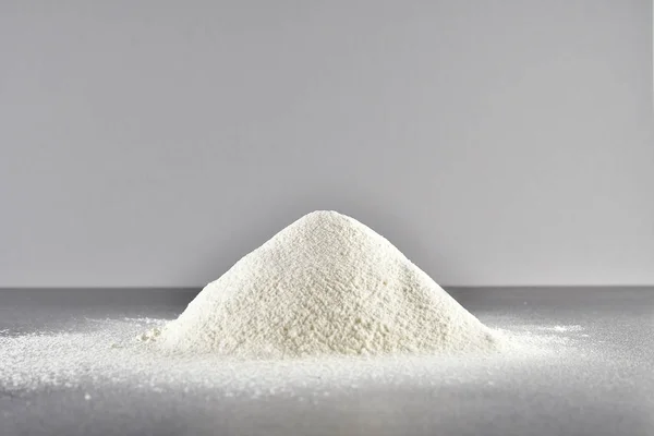 ふるいにかけた小麦粉の束 — ストック写真