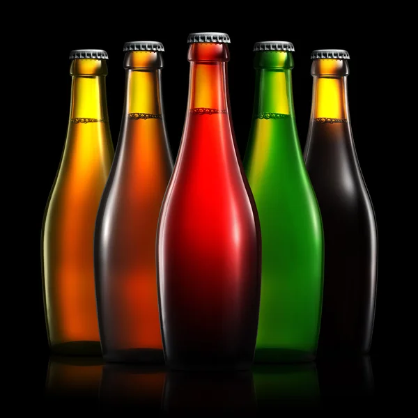 黒い背景に分離したビール瓶のセット — ストック写真