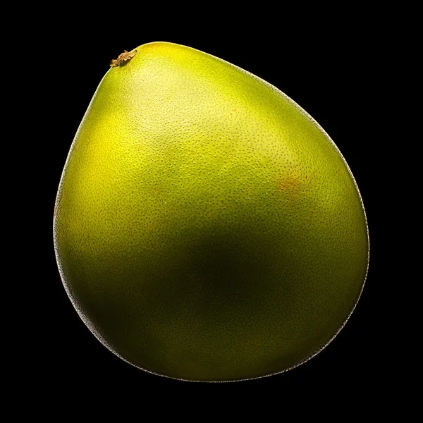 Groene pomelo vrucht geïsoleerd op zwarte achtergrond — Stockfoto