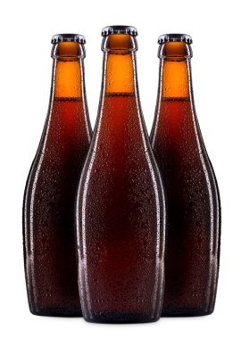 Bira şişeleri üzerinde beyaz dizi