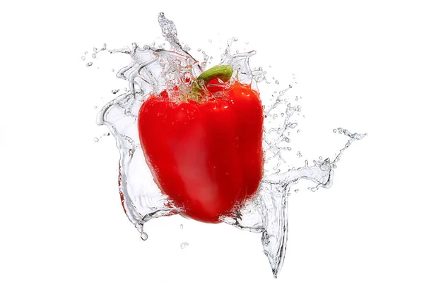 Water splash with bell pepper isolated — Stock Photo, Image