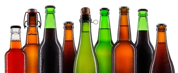 Набор бутылок пива изолирован — стоковое фото