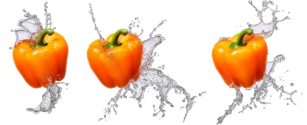 Water splash with bell pepper isolated — Stock Photo, Image